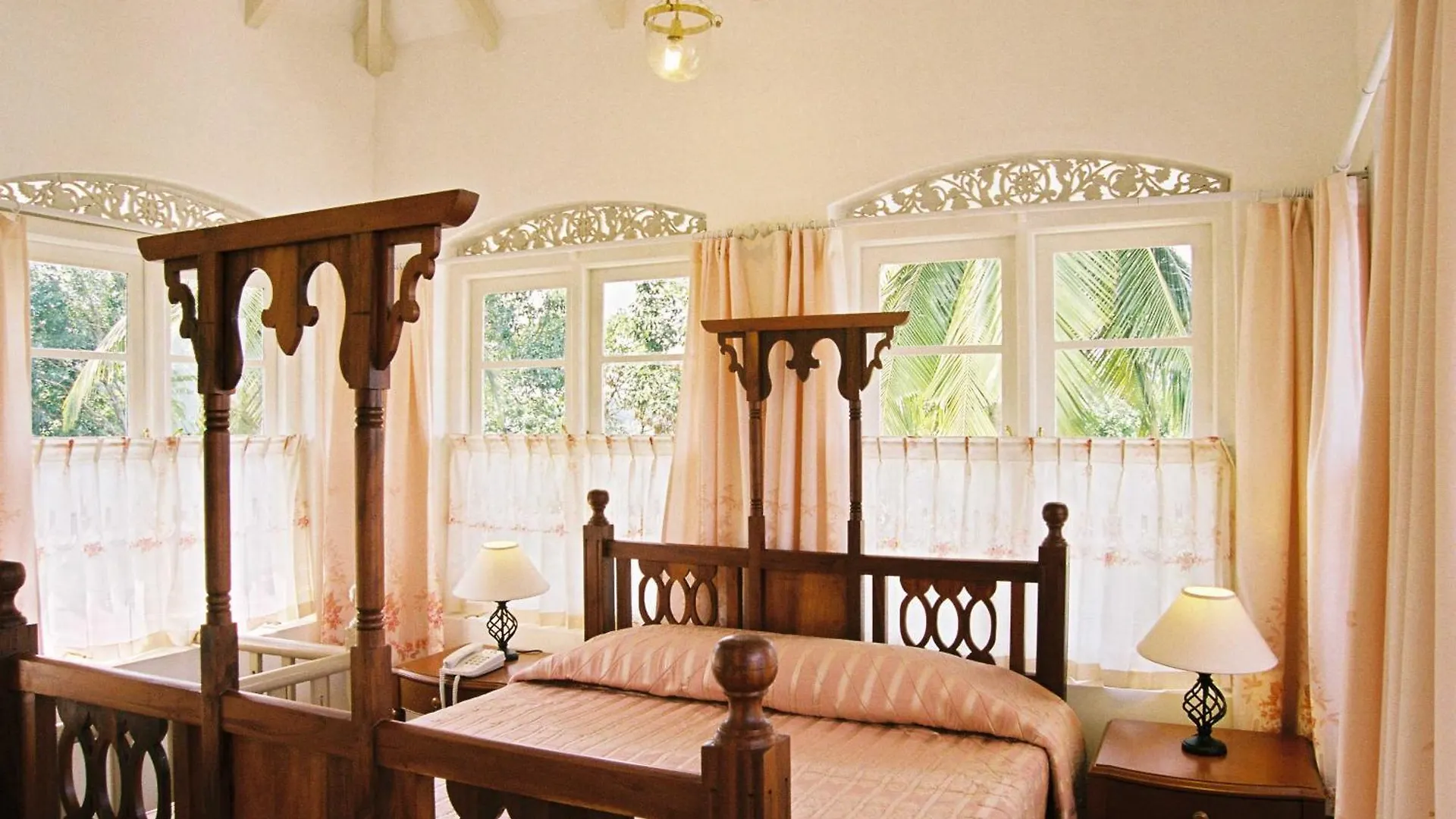 Отель Manor House-Канди